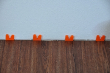 Abstandshalter für Sockelschienen und Bodenbeläge 3 mm 10 Stck.