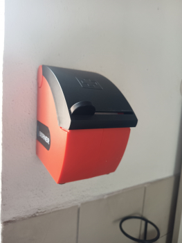 Preview: BTI Pflasterspender incl. 1 Rolle Pflaster