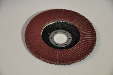 Preview: Lamellenfächerschleifscheibe für Stahl D115 (Ausführung gerade)