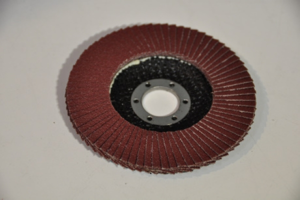 Lamellenfächerschleifscheibe für Stahl D115 (Ausführung gerade)