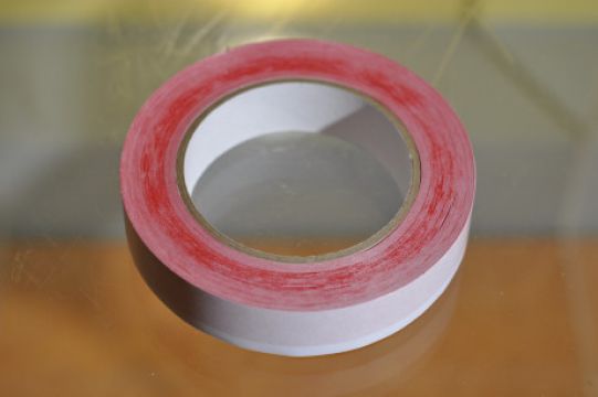 Duo Abdeckband doppelseitig rot/weiß 25 mm (Maskenband)